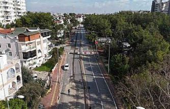 Yağış sonrası bozulan yollar onarılıyor