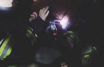 Yangın çıkan toprak evde kısmi çökme meydana geldi