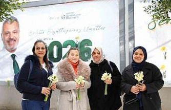 Yeni yılın ilk hediyesi vatandaşlara billboardlar üzerinde verildi