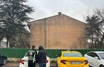 Yolcu seçtiği iddia edilen taksi şoförü trafikten men edildi