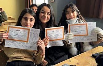 Yüksekova’da 30 bin öğrenci yarıyıl tatiline girdi