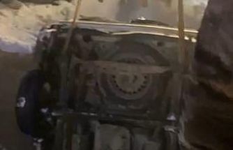 Yüksekova’da buzlanma nedeniyle köprüden düşen otomobildeki 4 kişi yaralandı