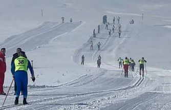 Yüksekova’da "Kayaklı Koşu Barış ve Kardeşlik 1. Etap yarışması" heyecanı