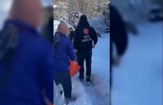 Zorlu yollar aşıldı, evde bakım hastasına zamanında müdahale