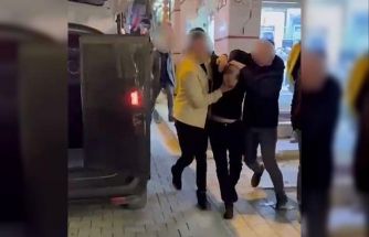 33 yıl hapis cezası ie aranan binbir surat, kurye kılığındaki polislerce yakalandı