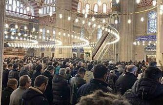4 yıl aradan sonra Selimiye Camii’nde ilk cuma