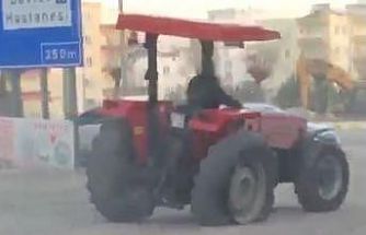 Adıyaman’da şaşkına çeviren görüntü: Traktör 3 tekerle ilerledi