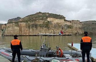 Ağ ile avlanma yasağına uymayan şahıslar jandarmaya yakalandı