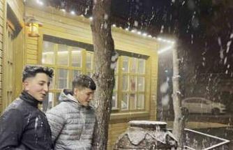 Aksaray’ın Güzelyurt ilçesinde kar yağışı etkili oluyor