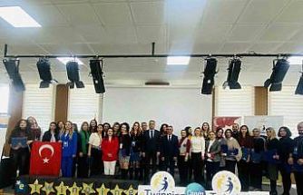 Aksu’da öğretmenlere dijital dönüşüm konusunda uygulamalı eğitim