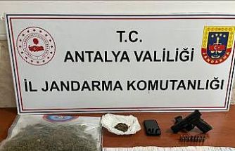 Alanya’da jandarmadan uyuşturucu operasyonu