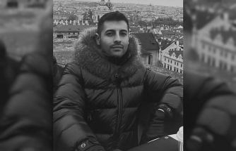 Alanya’da otomobilin çarptığı motosikletli hastanede hayatını kaybetti