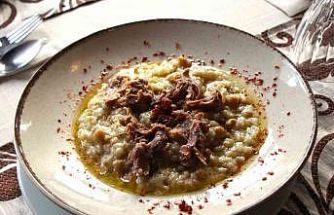 Amasya’nın tescilli lezzeti ’taş fırın keşkeği’: Pişmesi 12 saat sürüyor