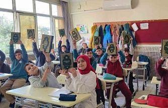 Anamur’da öğrencilere Kur’an-ı Kerim hediye edildi
