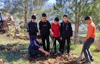 Antalya’da öğrencilerden geleceğe nefes