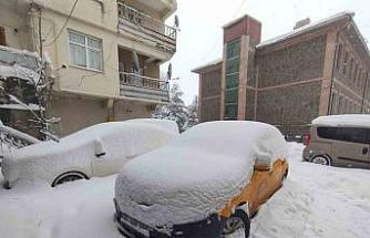 Ardahan’da hafta sonu eğitimlerine kar engeli
