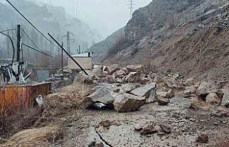 Artvin’in Yusufeli ilçesinde heyelan