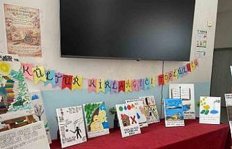 Atasözleri ve deyimler hayal gücüyle tuvale yansıtıldı