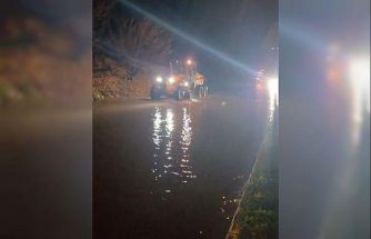 Aydın’ı sağanak vurdu: Söke ve Kuşadası yollarında ulaşım durdu