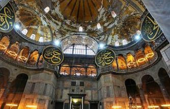 Bakan Ersoy açıkladı: "Ayasofya’da süreç devam ediyor, Sultanahmet’te çalışmalar tamamlandı"