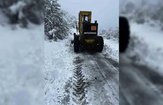Bartın’da karla mücadele çalışmaları devam ediyor