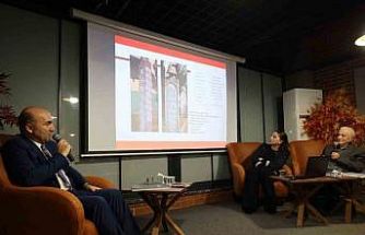 Başiskele’de "Osmanlı’da Mezar Taşları ve Edebiyatı" konuşuldu