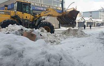 Başkale’de 13 yerleşim yerine ulaşım sağlanamıyor