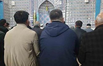 Başkale’de ilk teravih namazı kılındı