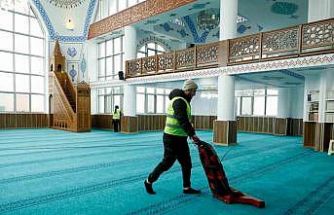 Başkan Kurnaz: "İbadethanelerimizi Ramazan ayına hazırlıyoruz"