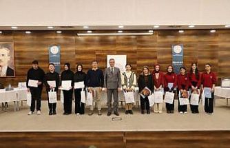Bayburt’ta liseler arası "sosyal medya" münazarası