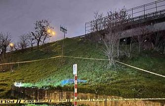 Bayrampaşa’da otoyol kenarında erkek cesedi bulundu