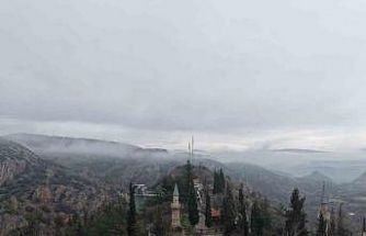 Belekoma Kalesi ve Şeyh Edebali Türbesi’nde sis etkili oldu