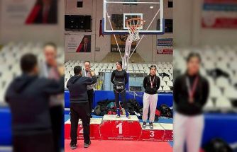 Bilecikli kick boksçular Manisa’da büyük başarı elde etti