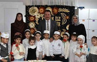 Bilecik’te minikler Kur’an’a geçmenin sevincini yaşadı