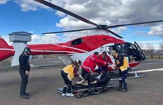 Bingöl’de helikopter ambulans diyaliz hastası havalandı
