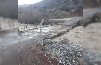 Biriman Köprüsü taştı