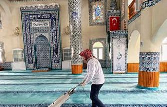 Bodrum camilerinde Ramazan temizliği