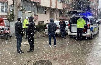 Bolu’da ters yönden gelen motosiklet 2 otomobile çarptı