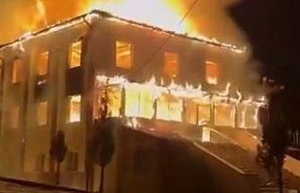 Bolu’da yanan camide enkaz kaldırma çalışmaları başladı