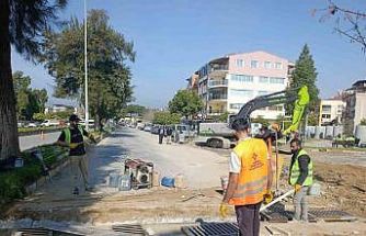 Büyükşehir ekipleri kentin dört bir yanında çalışmalarını sürdürüyor