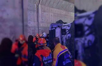 Çankırı’da devrilen tırdaki 4 kişi yaralandı