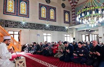 Çatak’ta çığ felaketinde hayatını kaybeden 42 kişi anıldı