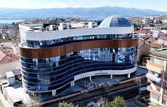 Derince’nin yeni hizmet binasında son rötuşlar yapılıyor