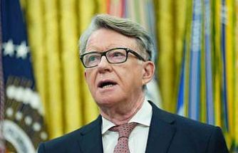 Devlet sırlarını Epstein ile paylaşmakla suçlanan İngiliz siyasetçi Mandelson gözaltına alındı