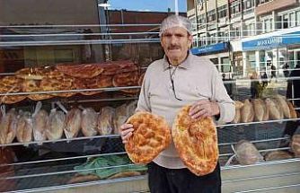 Devrek’te Ramazan pidesi vatandaşların tüketimine sunulmaya başlandı