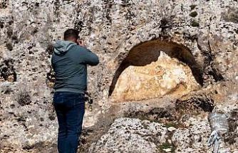 Diyarbakır’da kaya mezarları ve duvar kabartmalarına belgesel fotoğraf çalışması