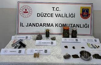 Düzce’de uyuşturucu operasyonunda 2 kişi gözaltına alındı