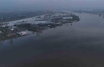 Edirne’de "turuncu alarm" seviyesindeki Meriç Nehri’nde su debisi düşmeye başladı