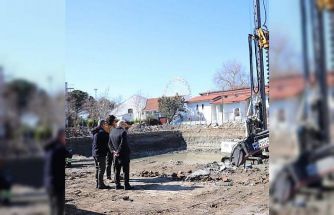 Edremit’te yapımı süren okul inşaatında inceleme