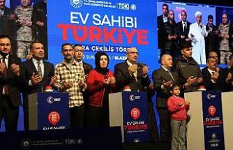 Elazığ’da sosyal konut heyecanı: 3 bin 825 konutun kurası çekildi